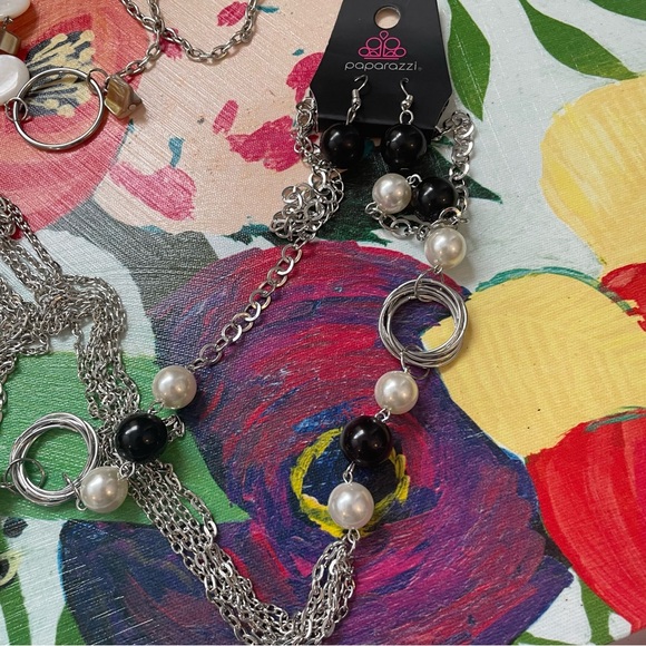 Paparazzi Lot of 4 Necklace/Earring Sets NWT - Picture 2 of 5